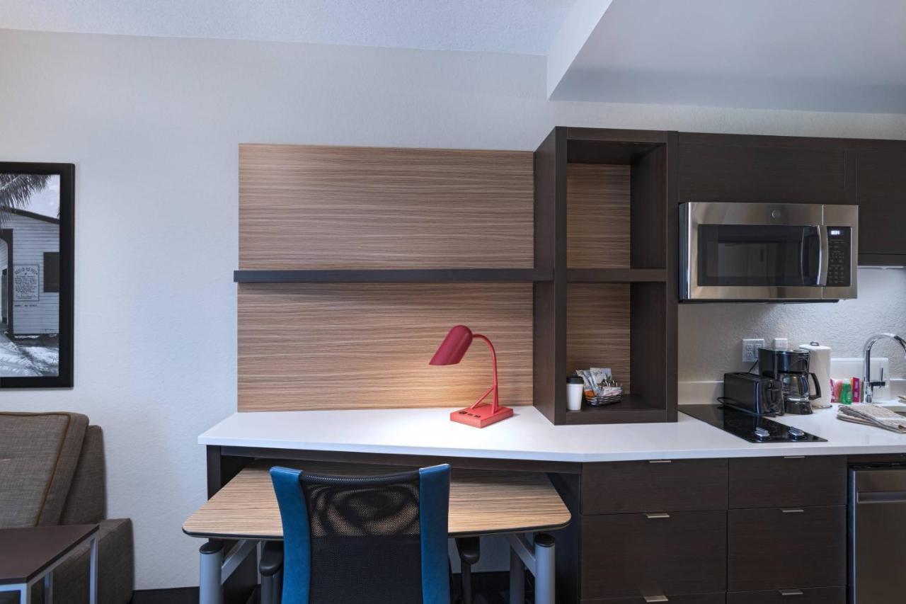 Towneplace Suites By Marriott Naples Vineyards Exterior foto